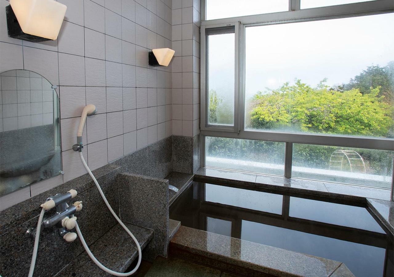 מלון היגאשיצו Atagawa Heights מראה חיצוני תמונה